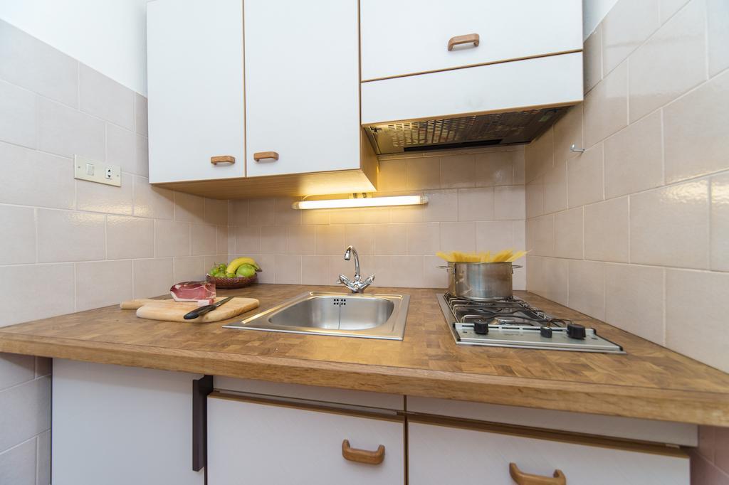 One-Bedroom Apartment Mountain View