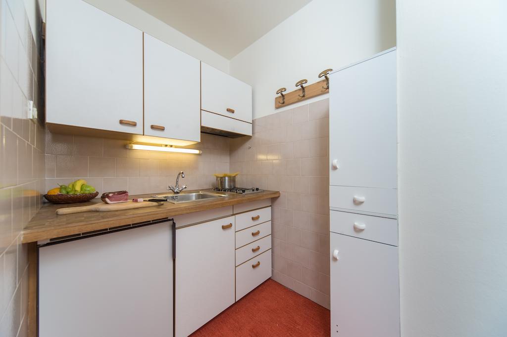 One-Bedroom Apartment Mountain View